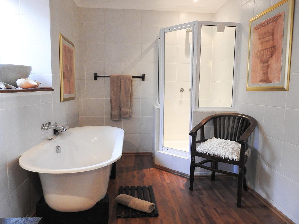 New Stone Manor Hotel มอสเซิลเบย์ ภายนอก รูปภาพ