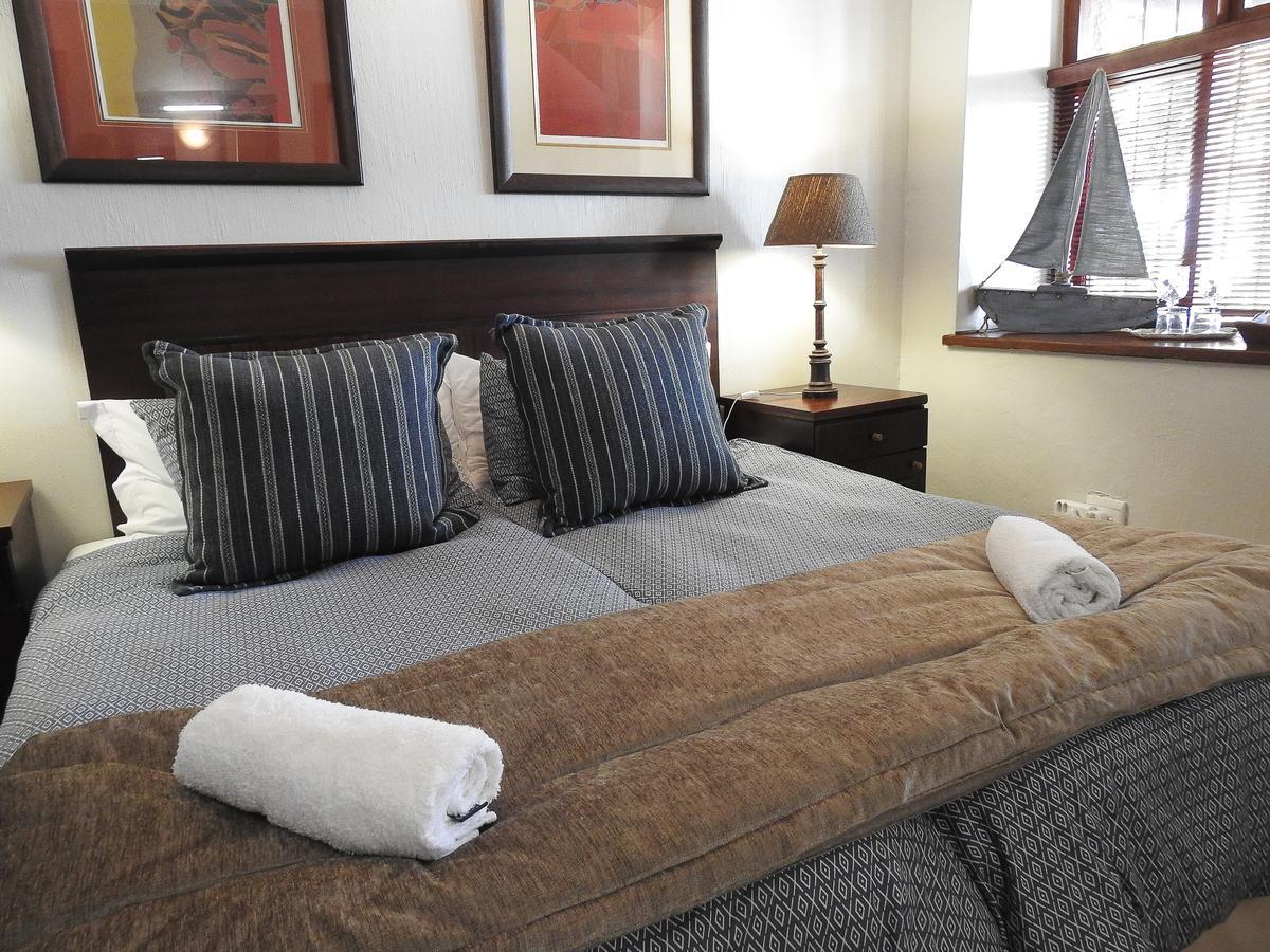 New Stone Manor Hotel มอสเซิลเบย์ ภายนอก รูปภาพ